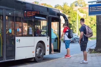 Кметът: Няма да вдигаме цената на билетчето за градския транспорт