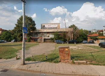 Хазартен бос иска да купи имоти до бившата баня „Русалка”
