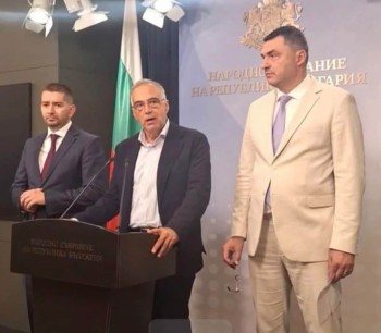 Палячовци управляват държавата